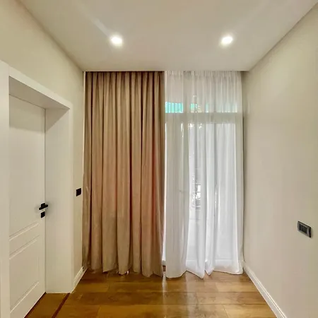 Sunny Bliss Apartment Tirana