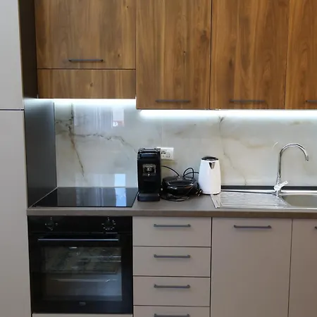 Sunny Bliss تيرانا