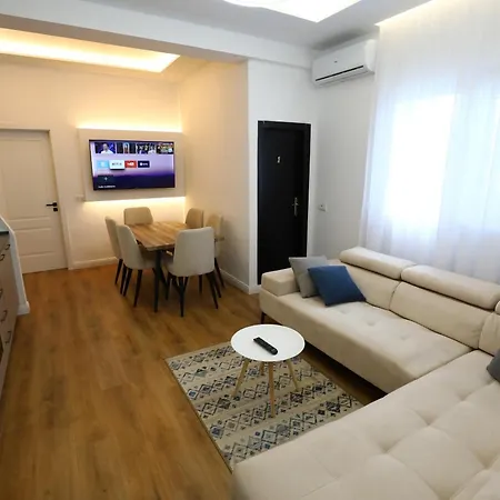 Sunny Bliss Apartment *