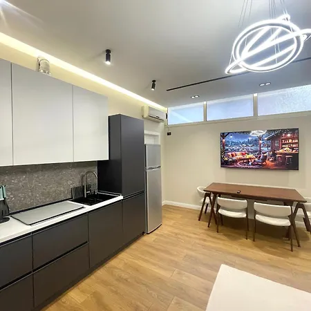 Sunny Bliss تيرانا